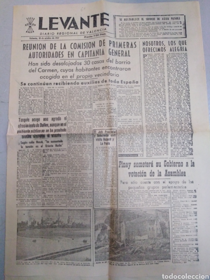 Sammeln von Zeitschriften und Zeitungen: LEVANTE-PERIODICO,18 OCTUBRE 1957,RIADA VALENCIA,30 CASA DEL CARMEN DESALOJADAS,SE RESTABLECE EL AGU