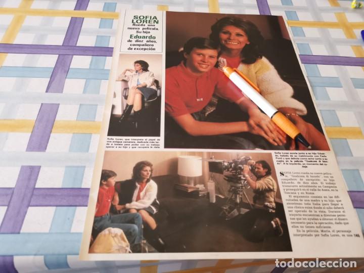 Coleccionismo de Revistas y Peri&oacute;dicos: SOF&Iacute;A LOREN CON SU HIJO EDUARDO RUEDA UNA PEL&Iacute;CULA RECORTE REVISTA 2 PAGINAS 1984