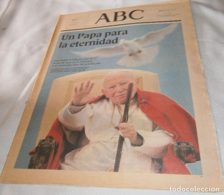 Coleccionismo de Revistas y Peri&oacute;dicos: periodico ABC n&ordm; 32623 fallecimiento Juan Pablo II Abril de 2005