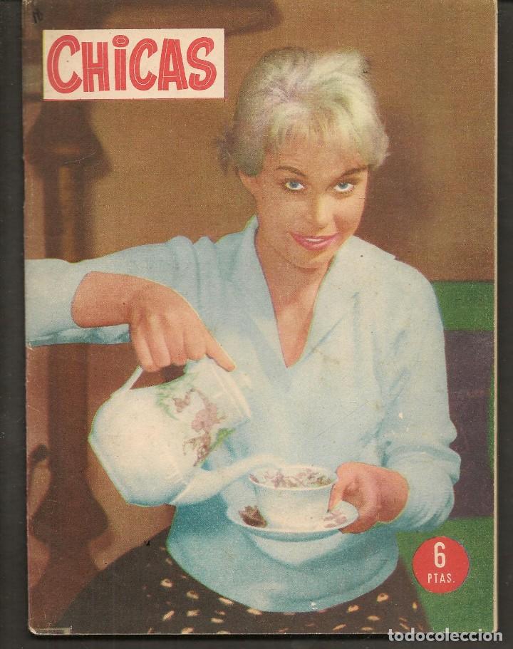 Coleccionismo de revistas y peri&oacute;dicos: REVISTA CHICAS. N&ordm; 556. CANNES, FESTIVAL DE CINE 1961./ CINE: ALASKA TIERRA DE ORO. JOHN WAYNE.FOTOS