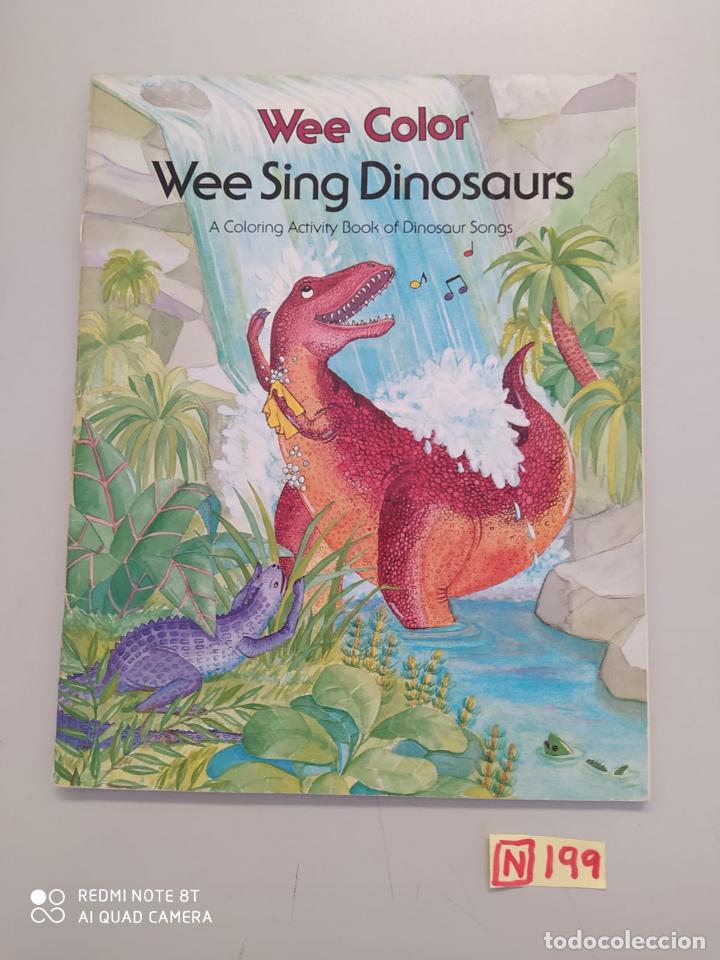 Sammeln von Zeitschriften und Zeitungen: WEE SING DINOSAURS