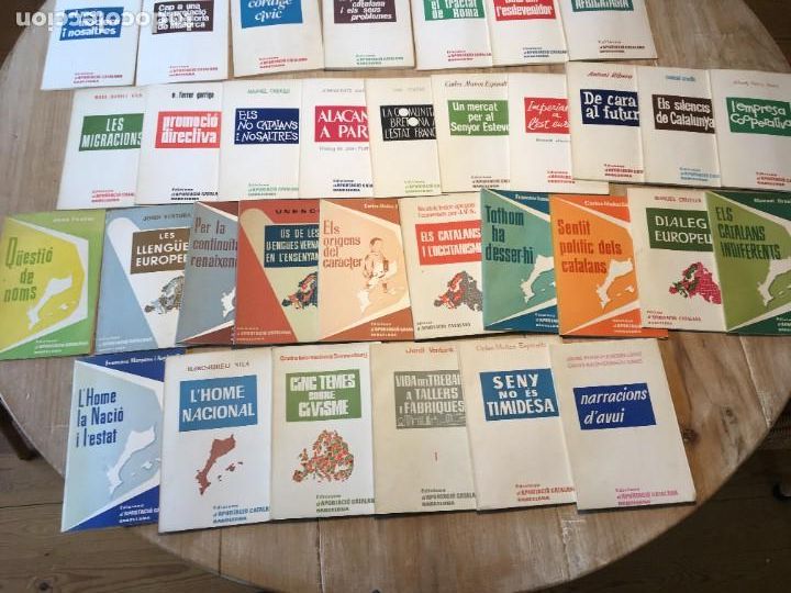 Coleccionismo de Revistas y Peri&oacute;dicos: 33 Libros de la colecci&oacute;n Col&middot;lecci&oacute; d'Aportaci&oacute; Catalana Barcelona a&ntilde;os de 1962 a 1968.