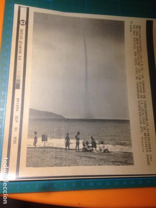 Collection Magazines and Newspapers: TORNADO EN BENICASIM CASTELL&Oacute;N 4.9.91- TELEFOTO SATELITE ATLANTICO EFE