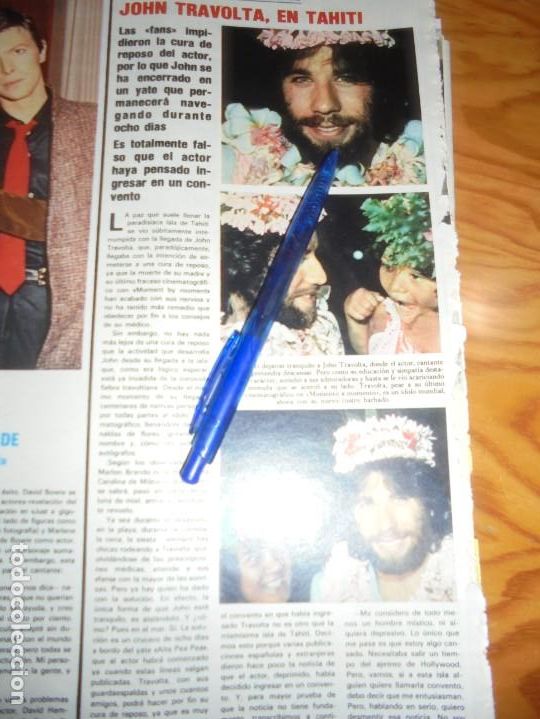 Collezionismo di Riviste e Giornali: RECORTE : JOHN TRAVOLTA EN TAHITI. SEMANA, ABRIL 1979 (#)