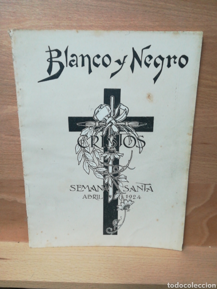 Collection Magazines and Newspapers: Blanco y negro semana santa 1924 falta portada y contraportada