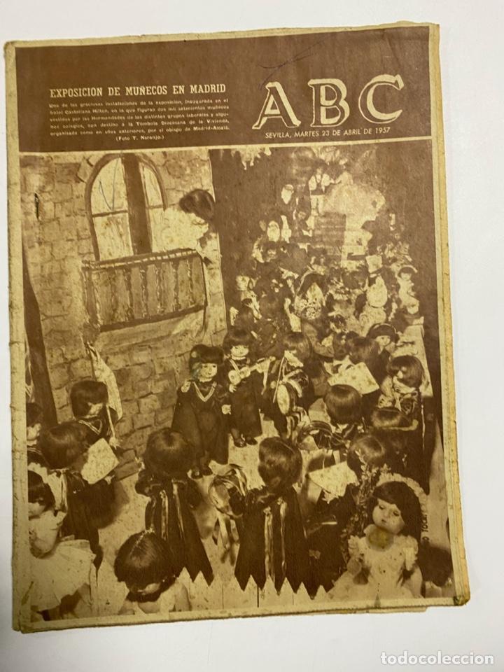 Coleccionismo de Revistas y Peri&oacute;dicos: ABC. SEVILLA. MARTES 23 DE ABRIL DE 1957. EXPOSICION DE MU&Ntilde;COS EN MADRID