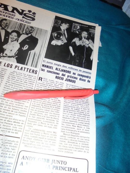 Coleccionismo de Revistas y Peri&oacute;dicos: RECORTE : ROCIO JURADO Y MANUEL ALEJANDRO. SEMANA, DCMBRE 1981 (#)