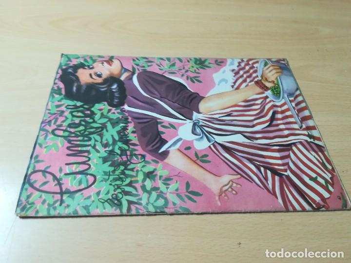 Coleccionismo de Revistas y Peri&oacute;dicos: CUMBRES, REVISTA FEMENINA / 108 DE 1954 / HOGAR LABORES MUJER MODA / AC302