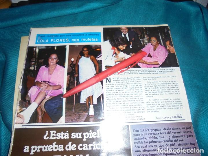 Coleccionismo de revistas y peri&oacute;dicos: RECORTE : LOLA FLORES CON MULETAS CONSOLADA POR CAMILO SESTO. SEMANA, JULIO 1979 (#)