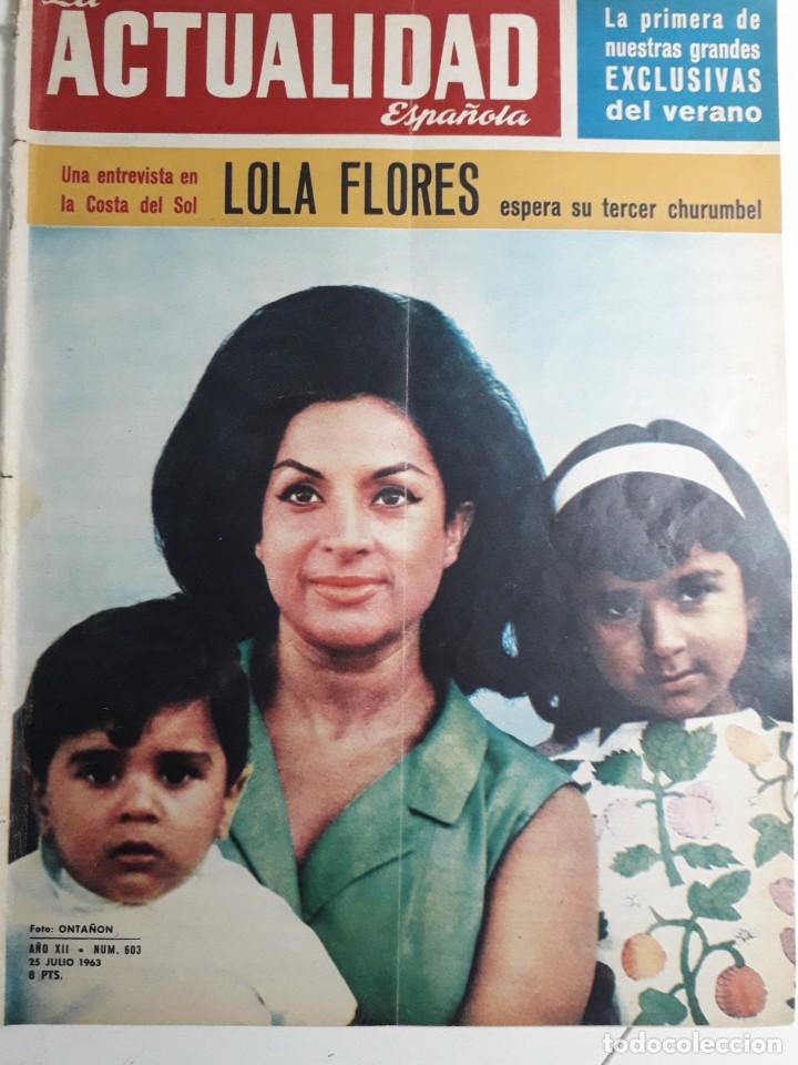 Coleccionismo de revistas y peri&oacute;dicos: LOLA FLORES ESPERA SU TERCER HIJO.MUCHAS FOTOS. RECORTE PORTADA Y 4 PAG. LA ACTUALIDAD ESPA&Ntilde;OLA 1963