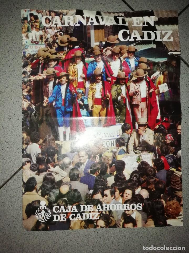 Coleccionismo de Revistas y Peri&oacute;dicos: Carnaval en C&aacute;diz revista caja de ahorros de C&aacute;diz 1982 muchas fotos