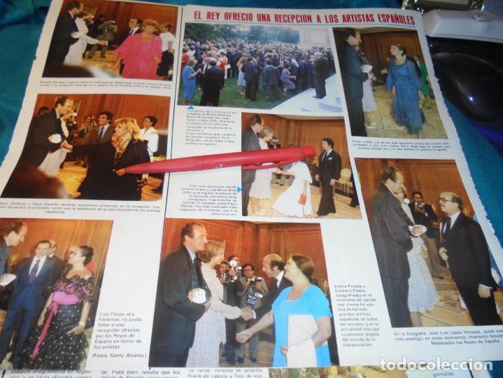 Coleccionismo de Revistas y Peri&oacute;dicos: RECORTE : EL REY RECEPCION A LOS ARTISTAS : ROCIO JURADO, LOLA FLORES. SEMANA, JULIO 1981(#)