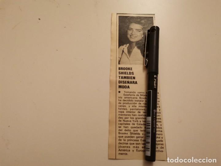 Colecionismo de Revistas e Jornais: BROOKE SHIELDS DISE&Ntilde;AR&Aacute; MODA RECORTE REVISTA 1985