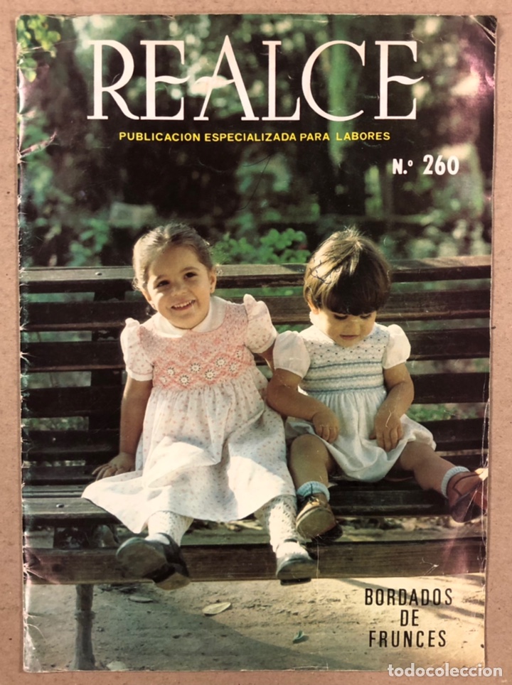Collection Magazines and Newspapers: REALCE N&deg; 260 (1982). BORDADOS DE FRUNCES.