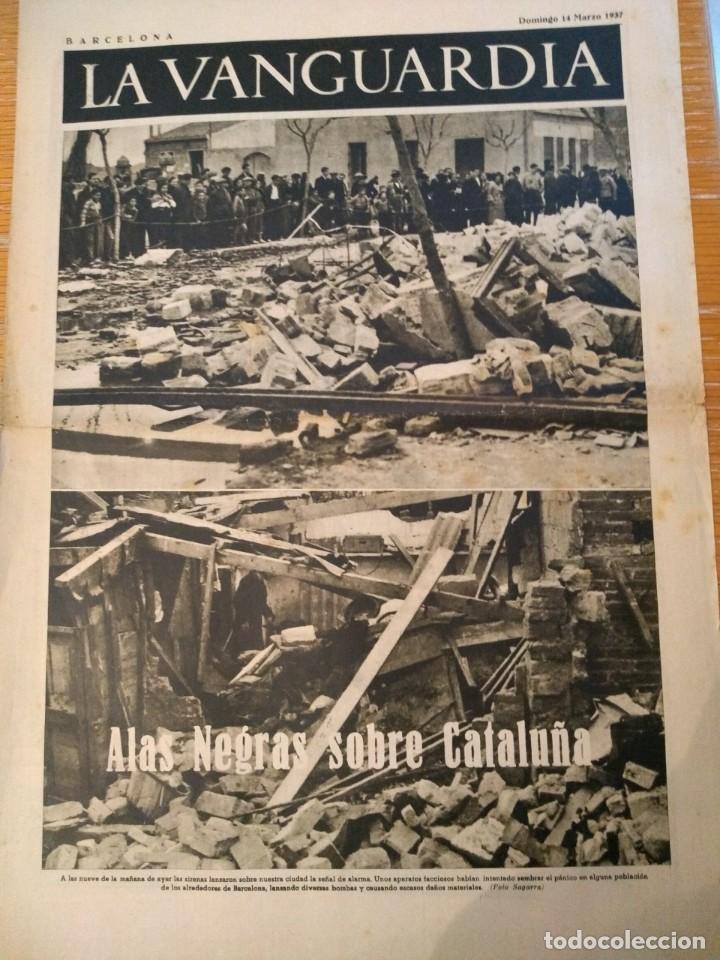 Coleccionismo de revistas y peri&oacute;dicos: La Vanguardia de 4 p&aacute;gs Barcelona guerra civil Alas negras sobre Catalu&ntilde;a escuela profesional