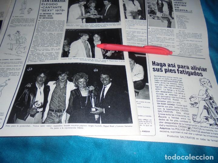 Coleccionismo de Revistas y Peri&oacute;dicos: RECORTE : MIGUEL BOS&Eacute; ENTREGA PREMIO CANTANTE SEXY, A LORENZO SANTAMARIA. SEMANA, JUNIO 1979 (#)