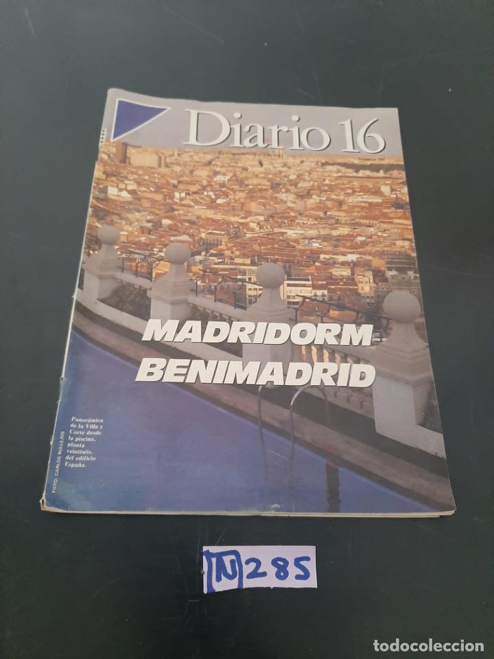 Sammeln von Zeitschriften und Zeitungen: Diario 16