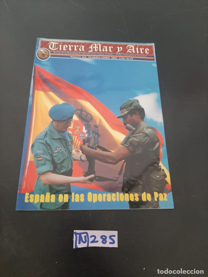 Collection Magazines and Newspapers: Tierra mar y aire