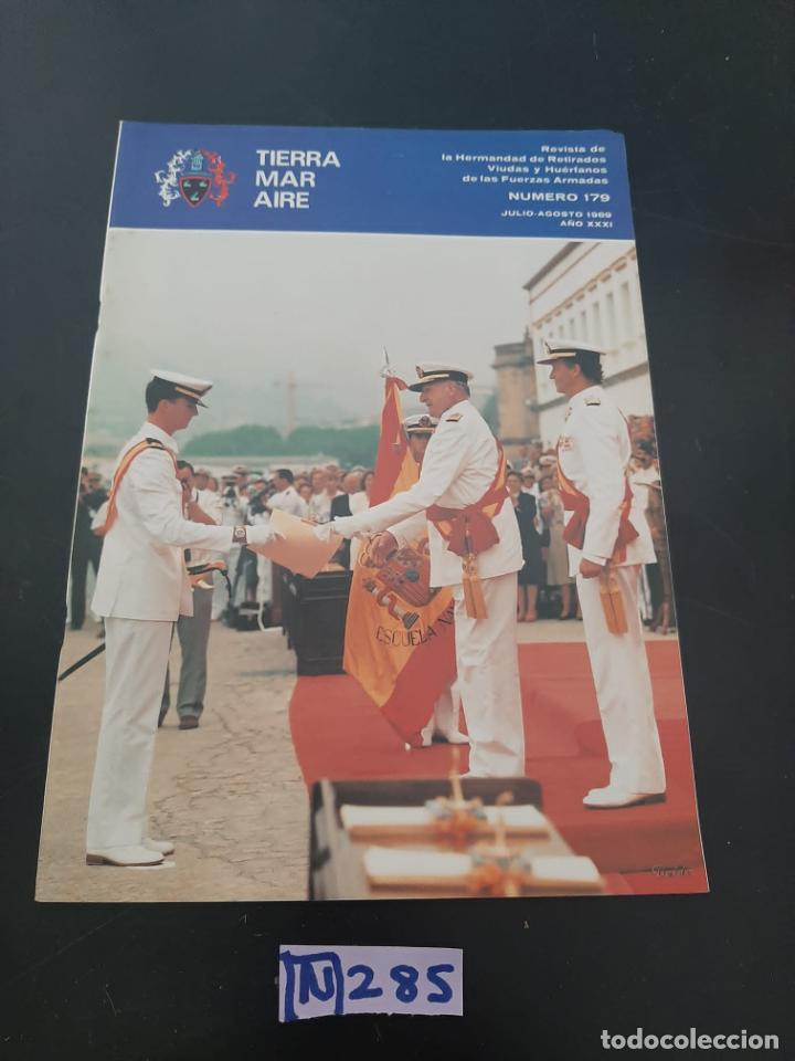 Collection Magazines and Newspapers: Tierra mar y aire
