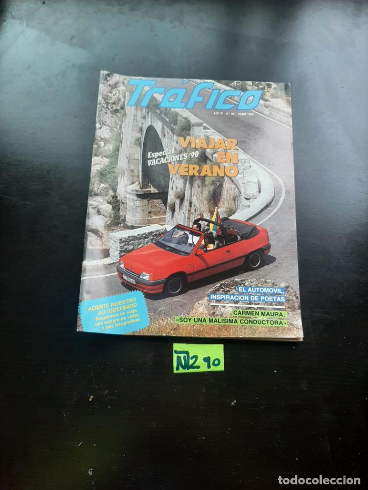 Collection Magazines and Newspapers: Tr&aacute;fico