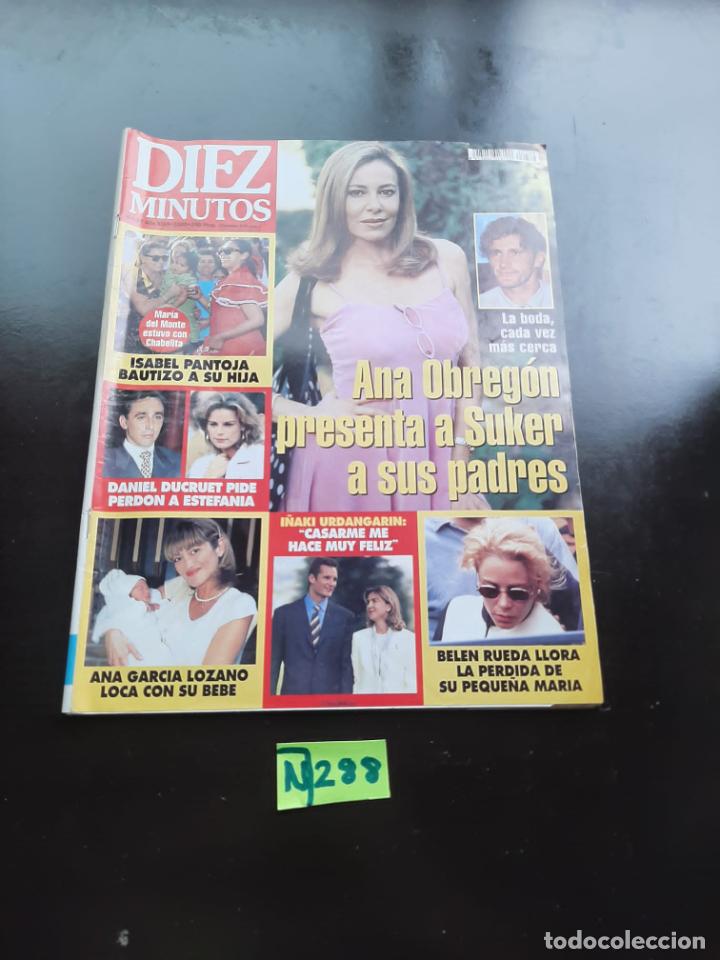 Sammeln von Zeitschriften und Zeitungen: Diez Minutos