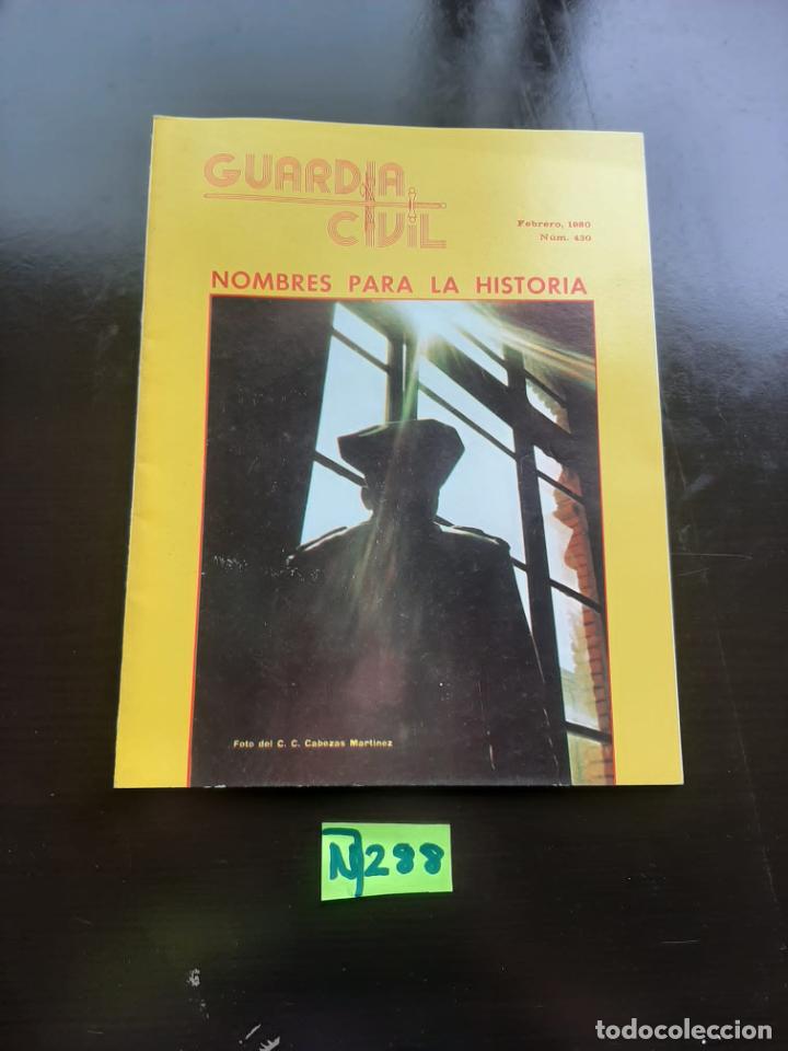 Sammeln von Zeitschriften und Zeitungen: Guardia civil