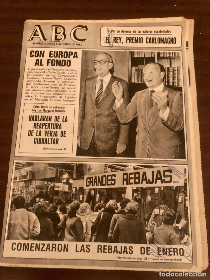 Coleccionismo de Revistas y Peri&oacute;dicos: PERI&Oacute;DICO ABC 8 ENERO 1982. REY PREMIO CARLONAGNO
