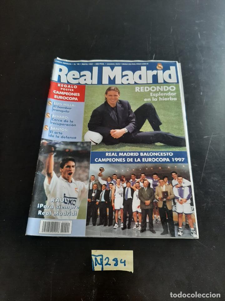 Sammeln von Zeitschriften und Zeitungen: Real Madrid