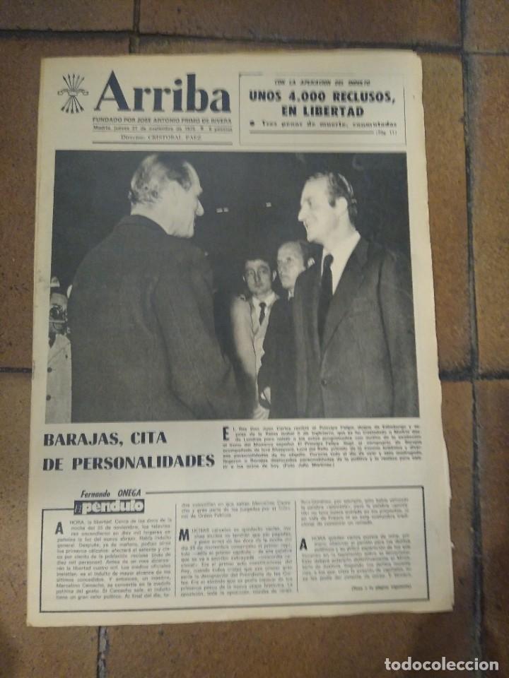 Coleccionismo de Revistas y Peri&oacute;dicos: PERI&Oacute;DICO ARRIBA DEL 27 DE NOVIEMBRE 1975 UNOS 4.000 RECLUSOS EN LIBERTAD