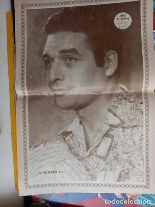 Coleccionismo de Revistas y Peri&oacute;dicos: jorge mistral poster y cuaderno maria felix carmen sevilla