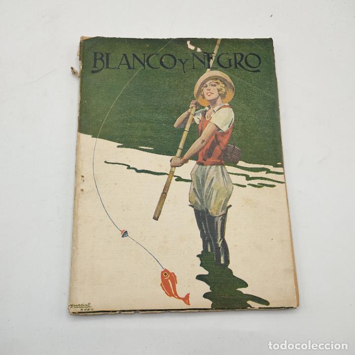 Collection Magazines and Newspapers: REVISTA. BLANCO Y NEGRO. ILUSTRADA. N&ordm;2151. A&Ntilde;O 42.1932. SIN PAGINAR. LEER. VER.