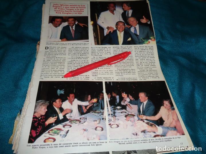 Coleccionismo de Revistas y Peri&oacute;dicos: RECORTE : JULIO IGLESIAS, CENA DE HONOR A PEDRO VARGAS, CON KIRK DOUGLAS. SEMANA, JUNIO 1984(#)