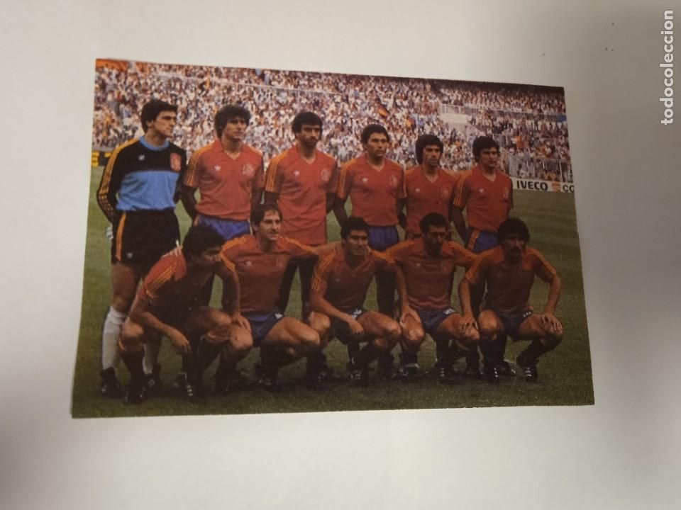 Coleccionismo de revistas y peri&oacute;dicos: Recorte de revista deportiva. Foto del partido Mundial 1982. Espa&ntilde;a-Alemania 1-2, 2-7-82