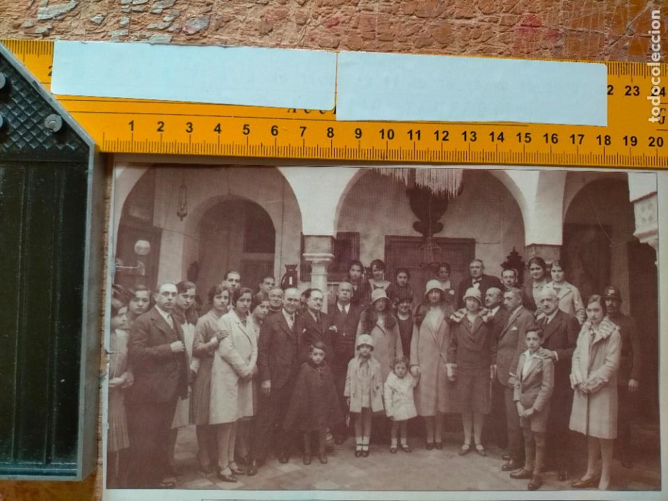 Colecionismo de Revistas e Jornais: antiguo recorte informacion grafica : visita las infantas taller de bordados a&ntilde;os 20 sevilla