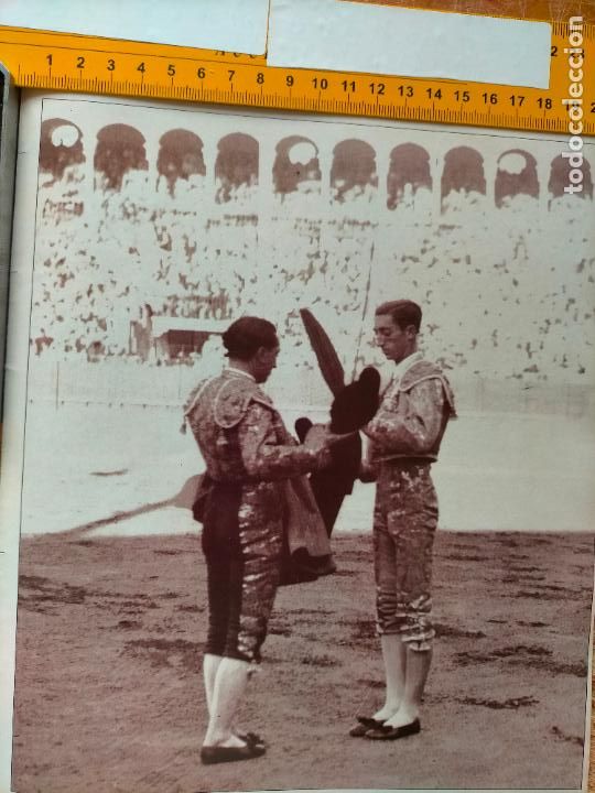 Coleccionismo de Revistas y Peri&oacute;dicos: antiguo recorte informacion grafica : SEVILLA TOROS TORERO PLAZA MANOLETE ALTERNATIVA CHICUELO