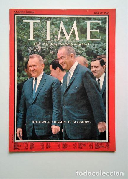 Coleccionismo de revistas y peri&oacute;dicos: USA-URSS _ Kosygin & Johnson at Glassboro - Time June 30, 1967