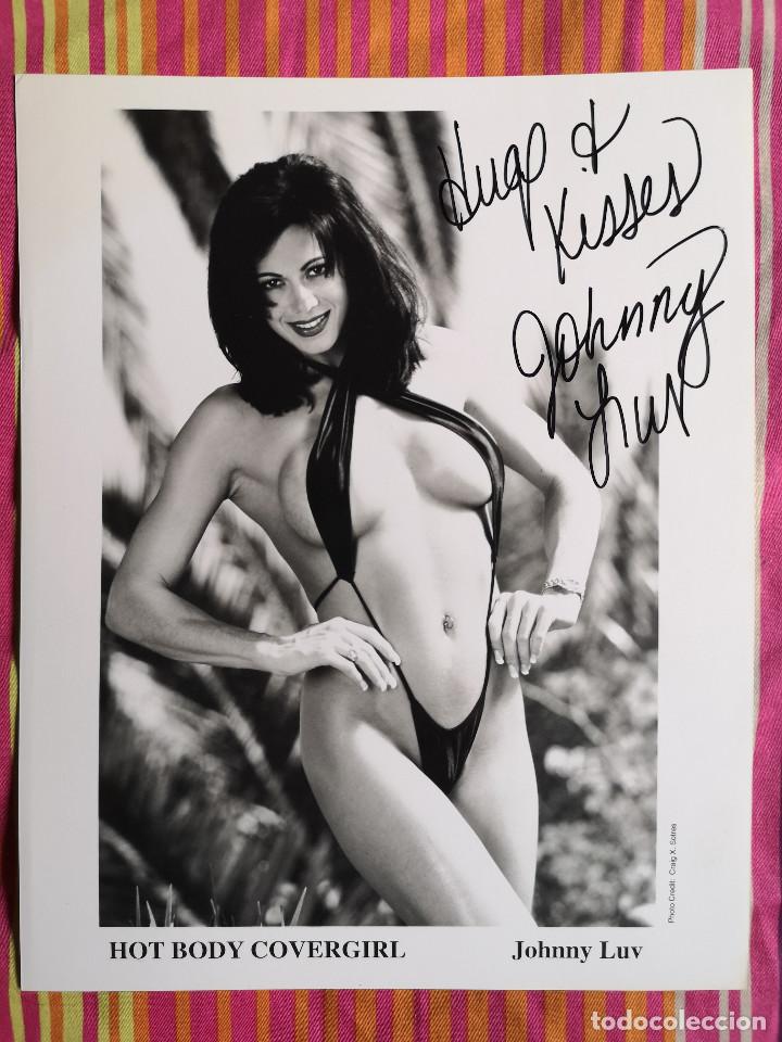Coleccionismo de revistas y peri&oacute;dicos: FOTOGRAFIA FITNESS MODELS - HOT BODY COVERGIRL - JOHNNY LUV ( Autografiada )