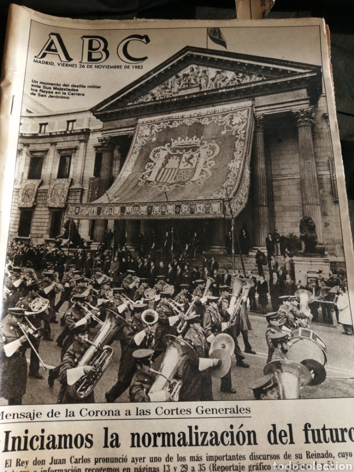 Coleccionismo de Revistas y Peri&oacute;dicos: PERI&Oacute;DICO ABC, A&Ntilde;O 1982,DESFILE MILITAR.
