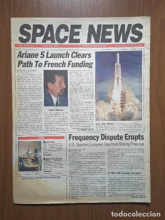 Coleccionismo de revistas y peri&oacute;dicos: Space News Vol. 8, No 42. Noticias del espacio. En ingl&eacute;s.