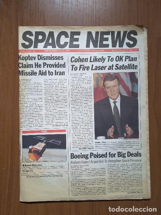 Collection Magazines and Newspapers: Space News Vol. 8, No 35. Noticias del espacio. En ingl&eacute;s.