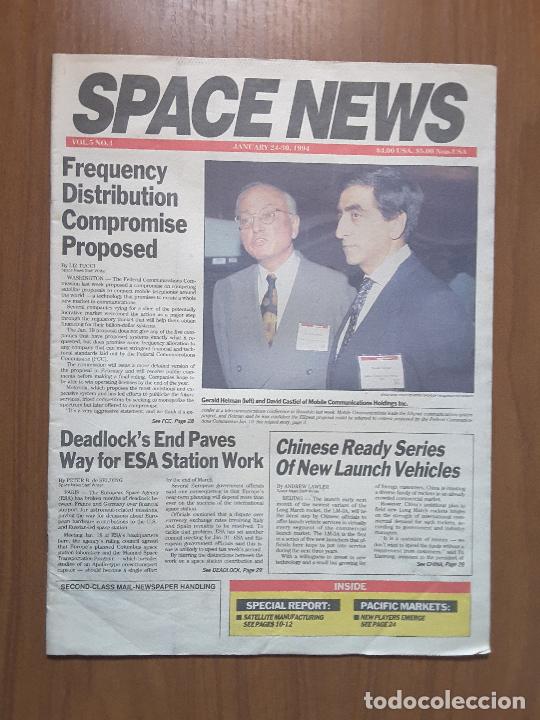 Collezionismo di Riviste e Giornali: Space News Vol. 5, No 4. Noticias del espacio. En ingl&eacute;s.