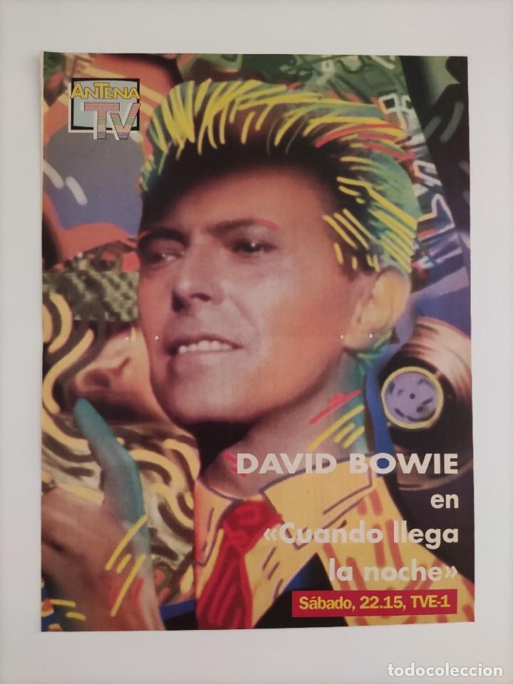 Coleccionismo de revistas y peri&oacute;dicos: Antena TV Poster David Bowie en cuando llega la noche