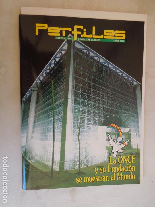 Collezionismo di Riviste e Giornali: PERFILES REVISTA ESPECIAL EXPO - ABRIL 1992 - Con 4 p&oacute;sters de alfabeto Braille y dactilologico