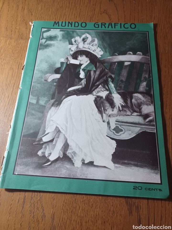 Collection Magazines and Newspapers: REVISTA 1915 ORLAS FACULTADES MEDICINA DE MADRID Y VALLADOLID. PROCESION EN PE&Ntilde;ARANDA DE BRACAMONTE.