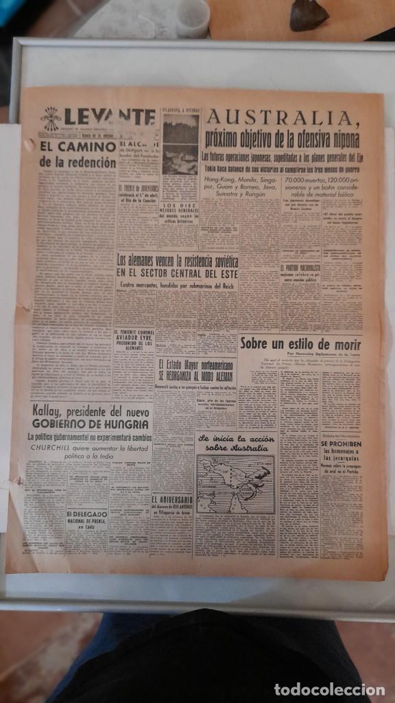 Coleccionismo de Revistas y Peri&oacute;dicos: Peri&oacute;dico Levante &eacute;poca segunda guerra mundial, de Falange de Valencia, art&iacute;culos Divisi&oacute;n Azul