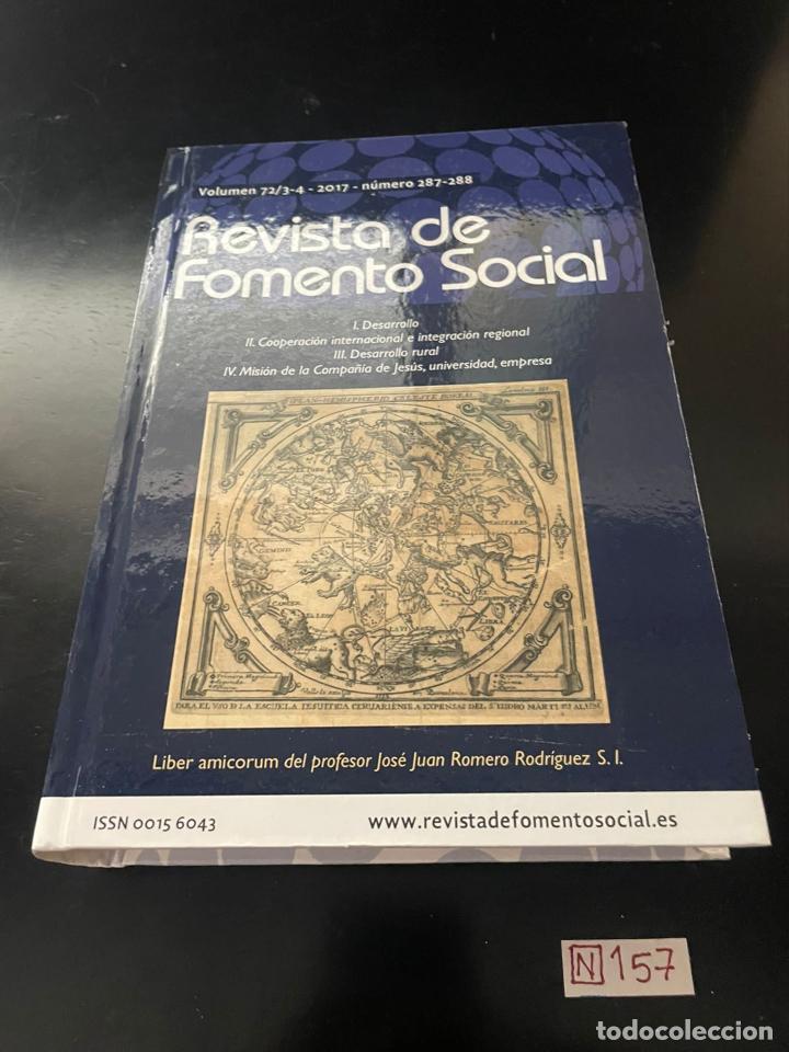 Sammeln von Zeitschriften und Zeitungen: Revista de fomento social