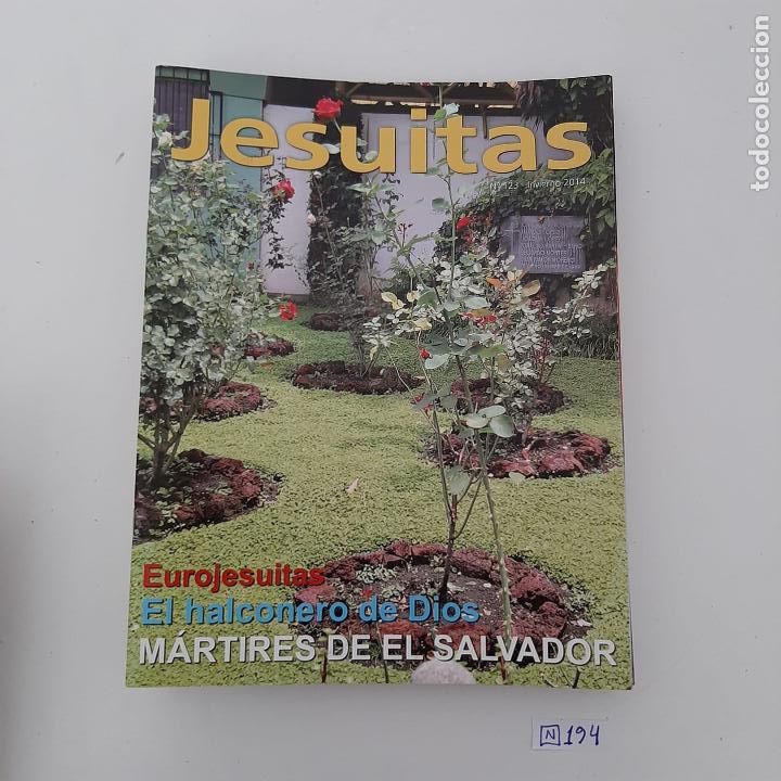 Collection Magazines and Newspapers: Jesuitas