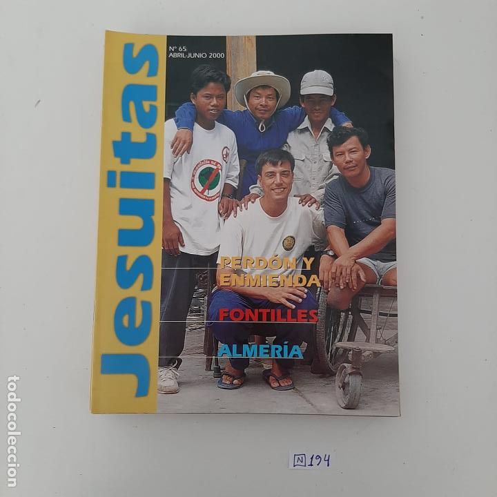 Coleccionismo de revistas y peri&oacute;dicos: Jesuitas - Foto 1