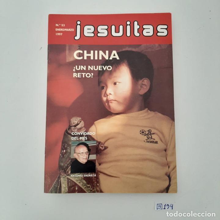Collection Magazines and Newspapers: Jesuitas