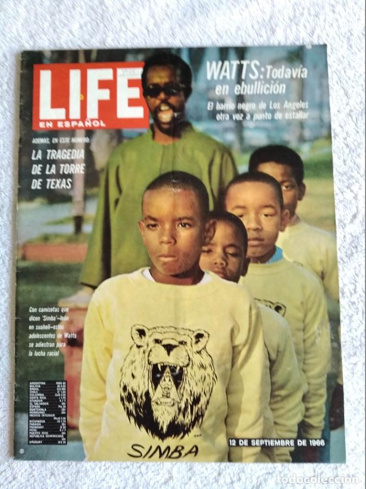Coleccionismo de revistas y peri&oacute;dicos: LIFE EN ESPA&Ntilde;OL. N&ordm; 6. VOL. 28. ADOLESCENTES ADIESTRADOS PARA LA GUERRA. 12 SEPTIEMBRE 1966.. LEER